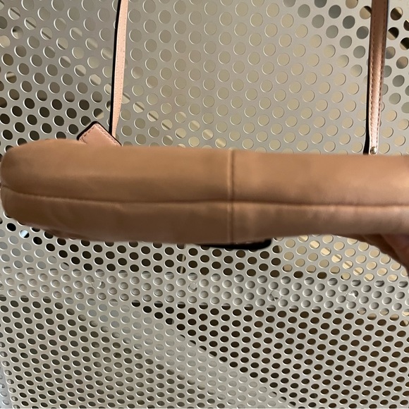 Coach Soho Leather Sling Crossbody Flap Bag Small in Ballerina Pink GUC - Picture 10 of 16